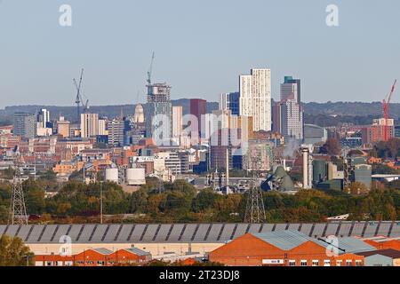 Una vista del gruppo di edifici dell'Arena Quarter Village nel centro di Leeds, West Yorkshire, Regno Unito Foto Stock