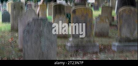 Foto astratta di lapidi antichissime presso il cimitero del villaggio di Vineyard Haven, Martha's Vineyard Massachusetts Foto Stock