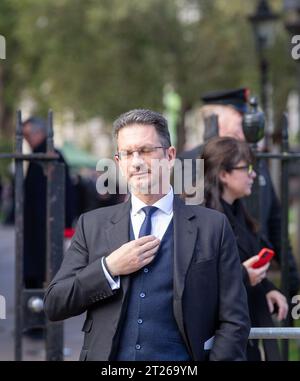 Londra, Regno Unito. 17 ottobre 2023. Steve Baker deputato Irlanda del Nord Ministro al servizio commemorativo di Lord Nigel Lawson all'Abbazia di Westminster Steve Baker deputato Irlanda del Nord Ministro credito: Richard Lincoln/Alamy Live News Foto Stock