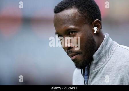 Chicago, Stati Uniti. 17 ottobre 2023. General manager dei Minnesota Vikings Kwesi Adofo-Mensah domenica 15 ottobre 2023 al Soldier Field di Chicago. (Foto di Carlos Gonzalez/Minneapolis Star Tribune/TNS/Sipa USA) credito: SIPA USA/Alamy Live News Foto Stock