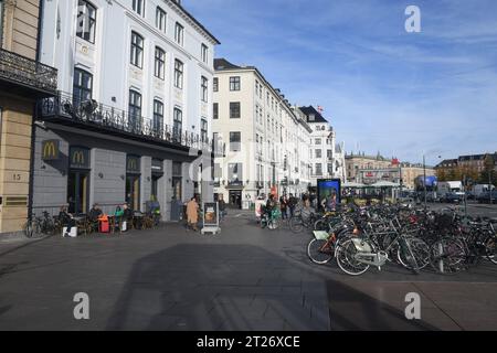 Copenhagen, Danimarca /17 ottobre. 2023/.Vista di kongens nytorv nel cuore della capitale danese della città. Foto.Francis Joseph Dean/Dean Pictures credito: Imago/Alamy Live News Foto Stock