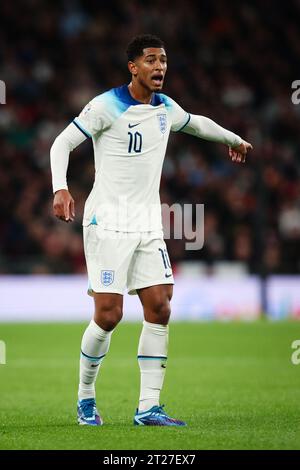 LONDRA, Regno Unito - 17 ottobre 2023: Jude Bellingham d'Inghilterra durante la partita di qualificazione Euro 2024 tra Inghilterra e Italia allo stadio di Wembley (Credit: Craig Mercer/ Alamy Live News) Foto Stock