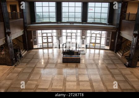 Ingresso all'interno dell'edificio provinciale della Confederazione in St John's, Newfoundland & Labrador, Canada Foto Stock