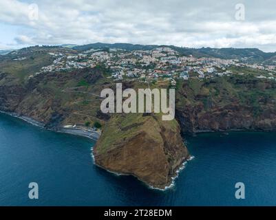 Statua di Gesù Cristo Re a Garajau (Estátua do Cristo Rei do Garajau) vicino a Funchal a Madeira, Portogallo. Foto Stock