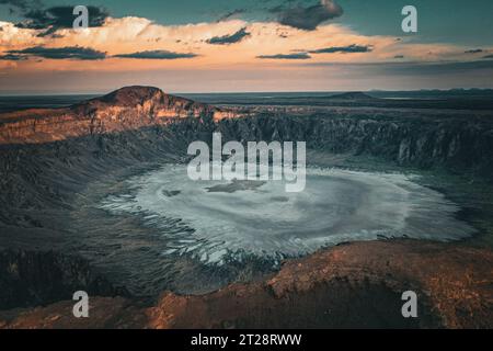 Vista aerea del cratere di al Wahba in Arabia Saudita Foto Stock