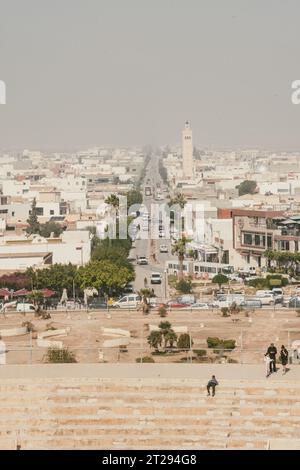 Trafficate strade tunisine - Vista da El Jem Foto Stock