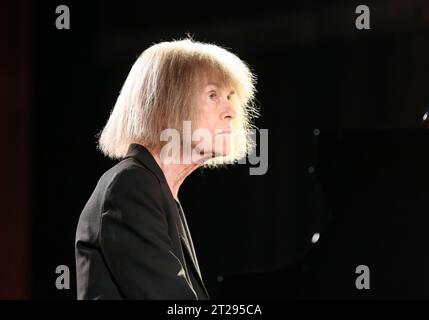 Cracovia, Polonia - 3 novembre 2015: Carla Bley Trios suona musica dal vivo al Cracow Jazz All Souls Day Festival di Cracovia. Polonia Foto Stock