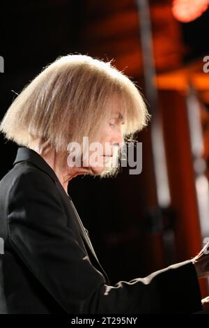 Cracovia, Polonia - 3 novembre 2015: Carla Bley Trios suona musica dal vivo al Cracow Jazz All Souls Day Festival di Cracovia. Polonia Foto Stock