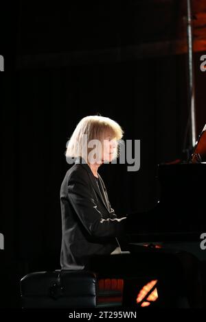 Cracovia, Polonia - 3 novembre 2015: Carla Bley Trios suona musica dal vivo al Cracow Jazz All Souls Day Festival di Cracovia. Polonia Foto Stock