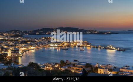 Porto cittadino di Mykonos sull'isola di Mykonos, una delle isole Cicladi in Grecia Foto Stock