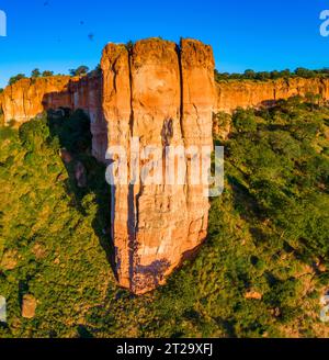 Immagini aeree delle scogliere Chilojo dello Zimbabwe nel Parco Nazionale di Gonarezhou. Foto Stock