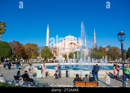Istanbul, Turchia, Hagia Sophia (turco: Ayasofya camii) è una moschea e un importante sito storico e culturale di Istanbul. Solo editoriale. Foto Stock