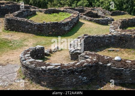 Case dell'età del ferro nel sito archeologico della collina di Coaña, Asturie. Spagna Foto Stock