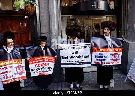 Inghilterra, Londra, l'Ebraismo condanna gli striscioni a Pro Palestine marzo, 15 ottobre 2023. Foto Stock