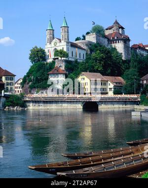 Svizzera. Aargau Canton. Aarburg. Cima della collina della città vecchia con il castello di Aarburg. Foto Stock