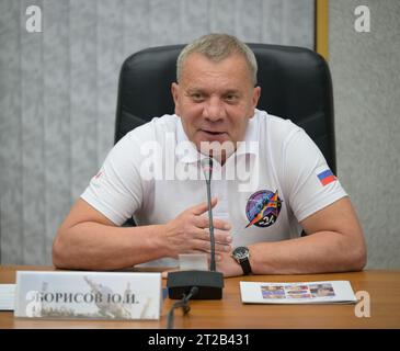 Commissione di Stato Expedition 70. Il direttore generale di Roscosmos Yuriy Borisov fa osservazioni durante la riunione della Commissione di Stato per approvare il lancio della Sojuz Expedition 70 alla stazione spaziale internazionale, giovedì 14 settembre 2023 presso il Cosmonaut Hotel di Baikonur, Kazakistan. Expedition 70 l'astronauta della NASA Loral o'Hara, i cosmonauti Roscosmos Oleg Kononenko e Nikolai Chub sono programmati per il lancio a bordo della loro navicella Soyuz MS-24 il 15 settembre. Foto Stock