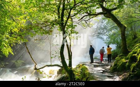 Ceunant Mawr Waterfall, Llanberis, Gwynedd, Galles del Nord, a seguito di forti piogge nel settembre 2023. Foto Stock