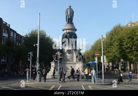 Dublino, Irlanda. 29 settembre 2023. 20230929: Il monumento Daniel o'Connell in OÃConnell Street, di fronte al ponte OÃConnell, è visibile in un pomeriggio a Dublino, in Irlanda. (Immagine di credito: © Chuck Myers/ZUMA Press Wire) SOLO USO EDITORIALE! Non per USO commerciale! Foto Stock