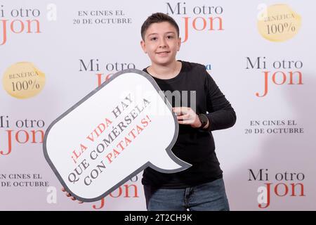 Madrid, Spagna. 18 ottobre 2023. Miguel Rivera partecipa al mi Otro Jon Photocall di Madrid. (Foto di Nacho Lopez/SOPA Images/Sipa USA) credito: SIPA USA/Alamy Live News Foto Stock