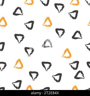 Semplice motivo vettoriale senza cuciture con triangoli irregolari disegnati a mano su sfondo bianco. Stampa geometrica a mano libera ideale per tessuti, tessuti, avvolgimenti Illustrazione Vettoriale