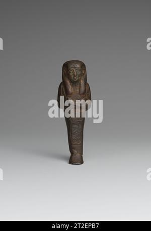 Shabti di Psusennes i terzo periodo intermedio ca. 1040–992 a.C. per saperne di più. Shabti di Psusennes I. ca. 1040–992 A.C. Bronzo o lega di rame. Terzo periodo intermedio. Dall'Egitto; presumibilmente dal Delta orientale, Tanis (San el-Hagar), Tombe reali, NRT III (Psusennes i), scavi di Montet. Dinastia 21 Foto Stock