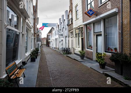 Zierikzee sulla penisola Schouwen-Duiveland, case su Korte Sint Janstraat, Zelanda, Paesi Bassi. Zierikzee auf der Insel Schouwen-Duiveland, Haeus Foto Stock