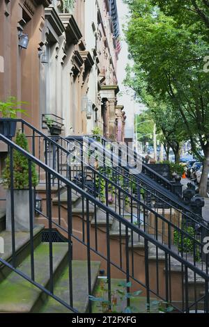 Striver S Row, prestigioso quartiere residenziale di Harlem, Manhattan, New York, USA Foto Stock