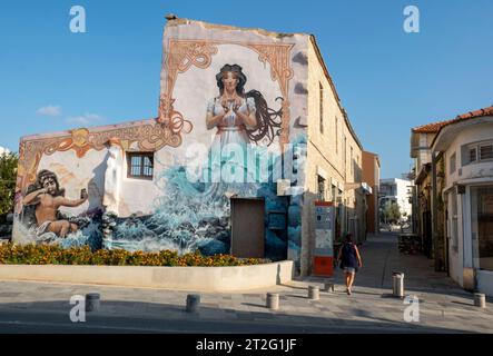 Arte di strada: Lune82er & Alex Martinez graffiti & Billy Gee, "Afrodite" bambini in Paphos, Cipro. Foto Stock