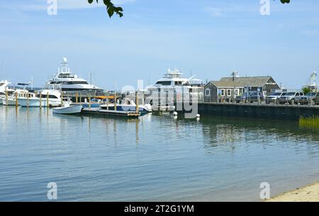 Vista panoramica del porticciolo di Bay Street a Sag Harbor, New York Foto Stock