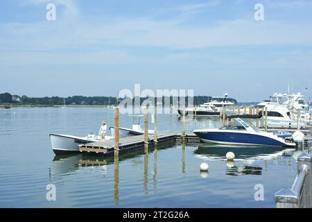 Vista panoramica del porticciolo di Bay Street a Sag Harbor, New York Foto Stock