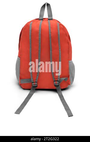 zaino bianco rosso con zip e tracolle isolate su sfondo bianco. zaino da viaggio con zaino. zaino scuola pieghevole in nylon. vista posteriore. Foto Stock