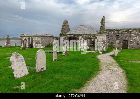 La chiesa di San Columba nell'Isola di Lewis è una delle poche chiese rotonde sopravvissute in Scozia. Foto Stock