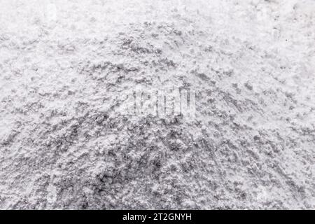 Il solfuro di calcio è un composto inorganico solido con formula chimica CAS, utilizzato nella produzione di certi tipi di vernici, ceramiche e carta. Foto Stock