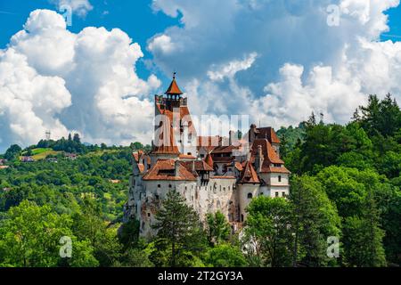 Castello di Bran vicino a Brasov, conosciuto come Castello di Dracula in Transilvania, Romania Foto Stock