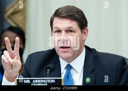 Washington, Stati Uniti. 19 ottobre 2023. Rappresentante degli Stati Uniti Jodey Arrington (R-TX) che parla in un'audizione della House budget Committee presso il Campidoglio degli Stati Uniti. Credito: SOPA Images Limited/Alamy Live News Foto Stock