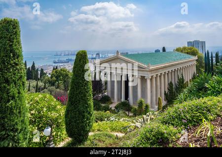 Haifa, Israele - 16 agosto 2023: La Biblioteca dei Giardini Bahai di Haifa, Israele Foto Stock