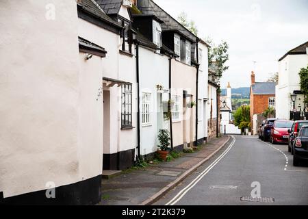 Follett Road in Topsham - pittoresca strada residenziale Foto Stock