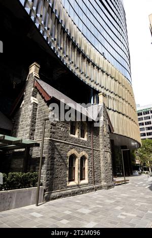 MELBOURNE, AUSTRALIA - 26 MARZO 2023 - Dettagli architettonici a Melbourne Wesley Place e The Manse in una soleggiata giornata autunnale a Melbourne, Victoria, Foto Stock