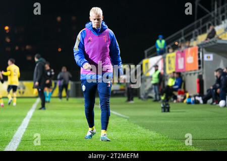 Falkenberg, Svezia. 13 ottobre 2023. Otto Rosengren, svedese, si sta riscaldando prima della partita di qualificazione U21 EURO tra Svezia e Moldavia al Falcon non-alcolico Arena di Falkenberg. (Foto: Gonzales Photo - Amanda Persson). Foto Stock