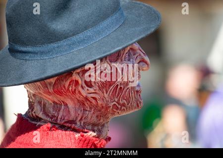 Italia, Cosplay Festival, Cosplayer vestito da Freddy Krueger da un incubo Foto Stock