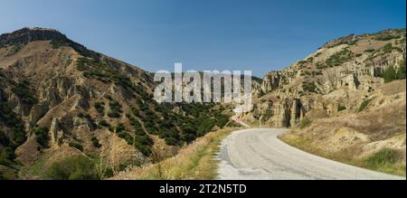 Kula Fairy Chimneys. geoparco mondiale dell'UNESCO. Il primo e unico geoparco della Turchia. Manisa, Turchia Foto Stock