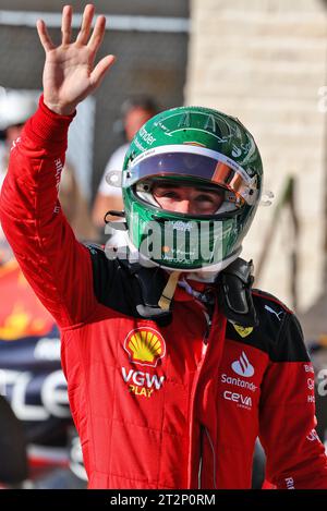 Austin, USA. 20 ottobre 2023. Charles Leclerc (MON) Ferrari festeggia la sua pole position nelle qualifiche del parc ferme. Formula 1 World Championship, Rd 19, Gran Premio degli Stati Uniti, venerdì 20 ottobre 2023. Circuit of the Americas, Austin, Texas, USA. 20.10.2023. Formula 1 World Championship, Rd 19, United States Grand Prix, Austin, Texas, USA, Qualifying Day Photo Credit dovrebbe leggere: XPB/Press Association Images. Credito: XPB Images Ltd/Alamy Live News Foto Stock