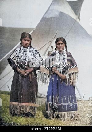 Due ragazze Sarcee Foto Stock