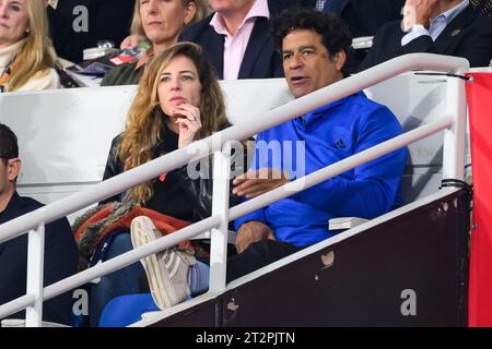 Saint Denis, Francia. 20 ottobre 2023. Rai e sua moglie Cristina bellissimo assistono alla semifinale di Coppa del mondo di rugby Francia 2023 tra Argentina e nuova Zelanda allo Stade de France il 20 ottobre 2023 a Saint-Denis, periferia di Parigi, in Francia. Foto di Laurent Zabulon/ABACAPRESS.COM Credit: Abaca Press/Alamy Live News Foto Stock