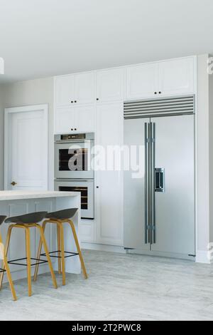 Cucina luminosa con grande frigorifero. Rendering 3D. Foto Stock
