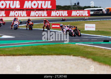 Ventnor, Australia. 21 ottobre 2023. 21 ottobre 2023; Phillip Island Grand Prix Circuit, Ventnor, Victoria, Australia; 2023 MotoGP Guru by Gryfyn Australian Motorcycle Grand Prix, Race Day; inizio gara al MotoGP australiano guidato da Jorge Martin Credit: Action Plus Sports Images/Alamy Live News Foto Stock