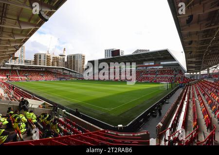 21 ottobre 2023; Gtech Community Stadium, Brentford, Londra, Inghilterra; Premier League Football, Brentford contro Burnley; Pitch è pronto all'interno del Gtech Community Stadium Foto Stock