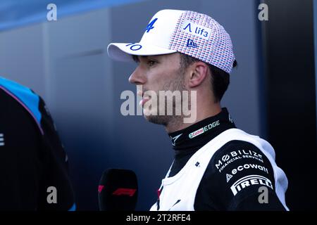 Austin, USA. 12 settembre 2023. Il pilota alpino Pierre Gasly (10) partecipa a una conferenza stampa dopo la sessione di qualifica sul paddock Circuit of the Americas di Austin, Texas, il 20 ottobre 2023, davanti al Gran Premio degli Stati Uniti. (Foto di Stephanie Tacy/Sipa USA) credito: SIPA USA/Alamy Live News Foto Stock