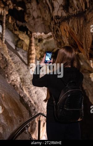 Demanovska Dolina, Slovacchia - 19 luglio 2022: Grotta Demanovska Freedom sui monti dei bassi Tatra in Slovacchia Foto Stock