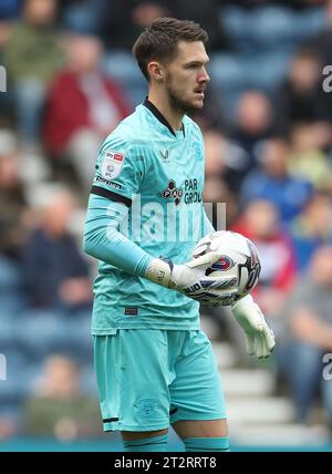 Deepdale, Preston, Regno Unito. 21 ottobre 2023. EFL Championship Football, Preston North End vs Millwall; Preston North End portiere Freddie Woodman Credit: Action Plus Sports/Alamy Live News Foto Stock